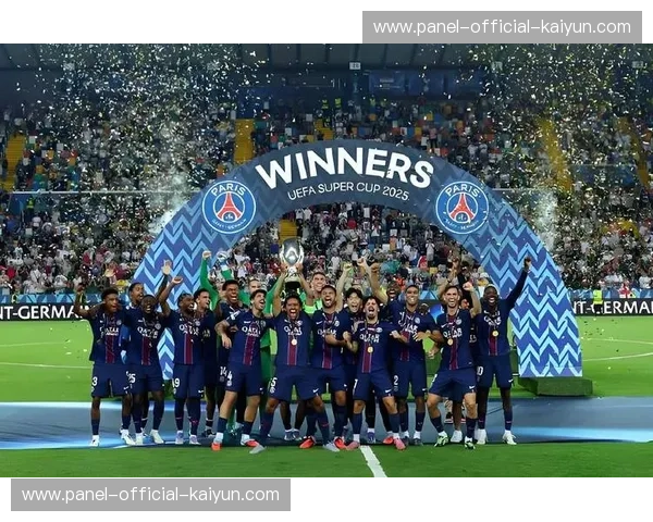 巴黎圣日耳曼迎战斯特拉斯堡，姆巴佩登贝莱领衔冲击对手铁桶阵